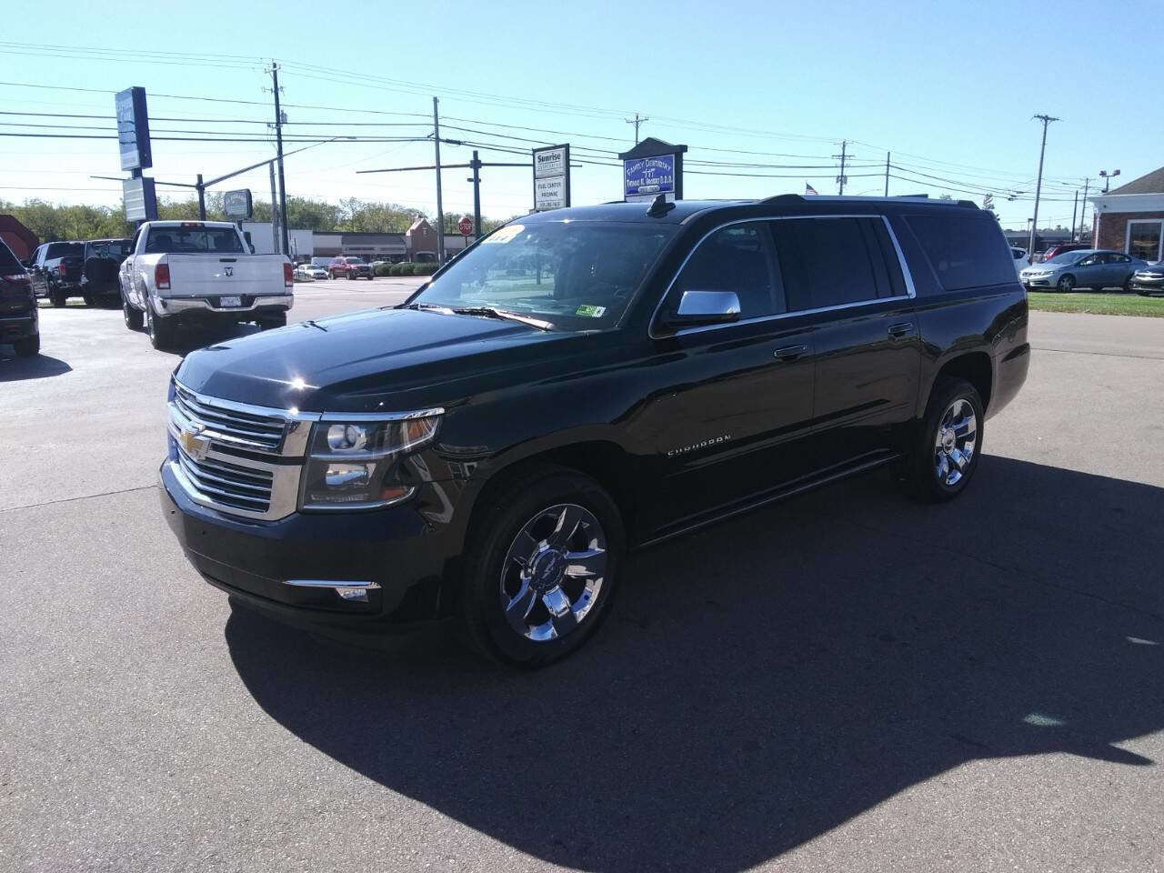 Used 2018 Chevrolet Suburban Premier image 13