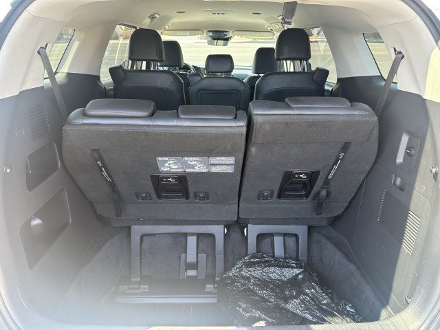 Used 2022 Kia Carnival LX FWD image 18