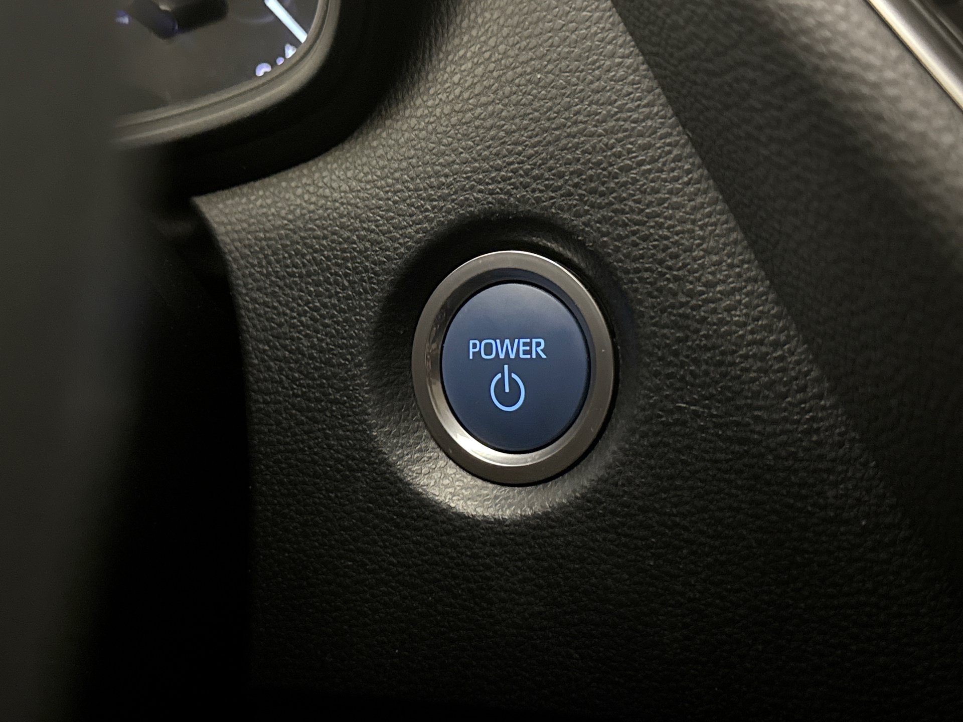 Used 2021 Toyota Corolla LE FWD image 18
