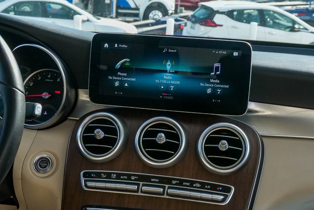 Used 2020 Mercedes-Benz GLC 300 image 13