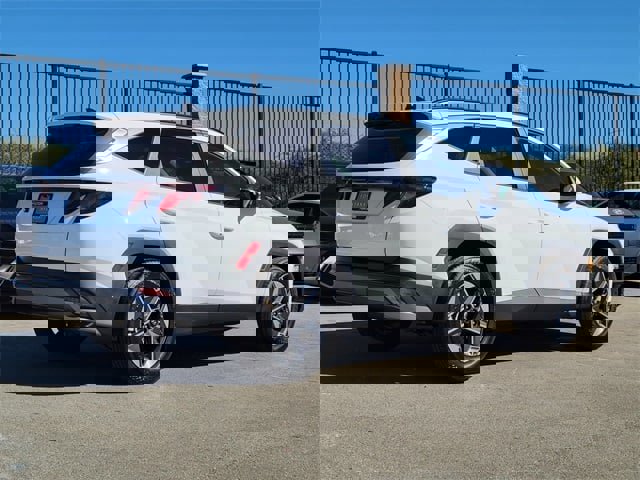 New 2026 Hyundai Tucson SEL image 2