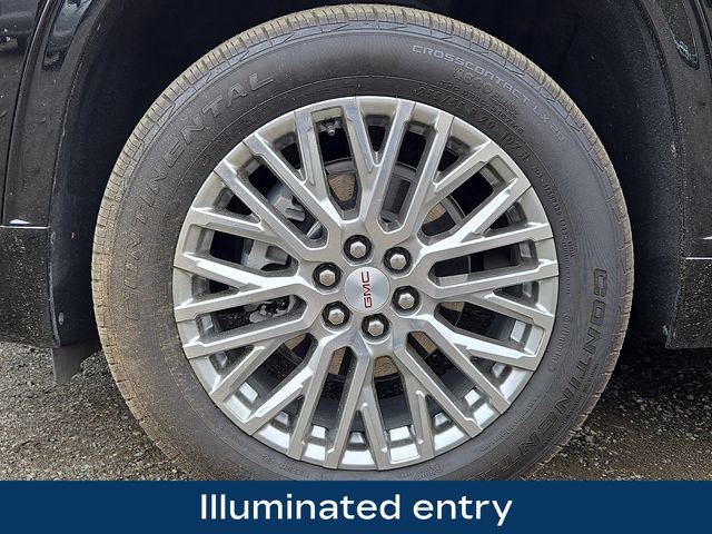 Used 2025 GMC Acadia Denali w/ LPO, Floor Liner Package AWD/4WD image 29