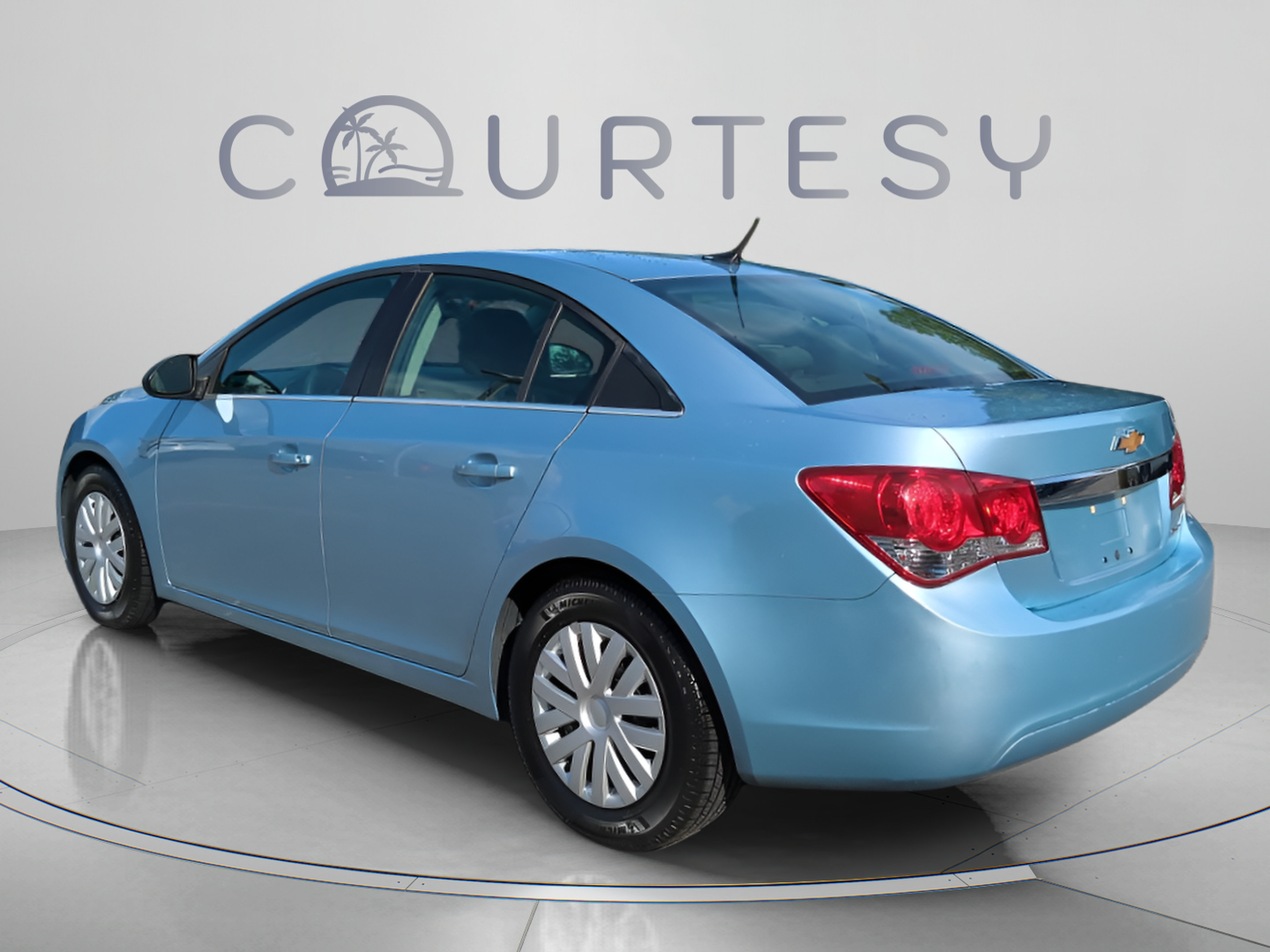Used 2011 Chevrolet Cruze LS w/ Connectivity Package FWD image 5