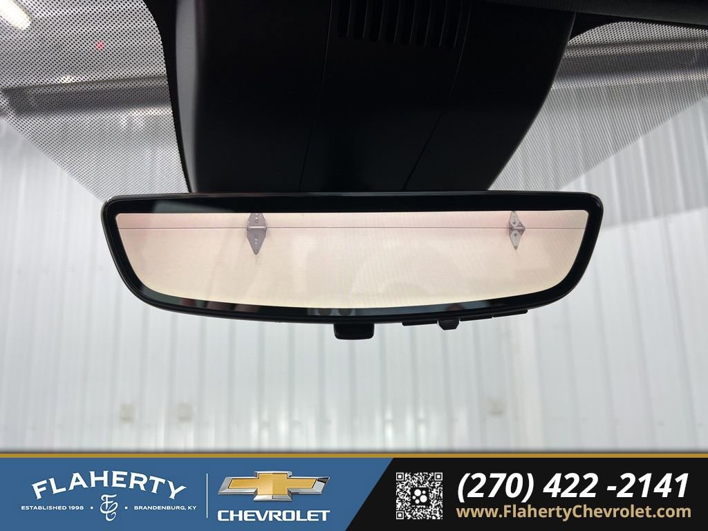 Used 2023 Chevrolet Tahoe Premier w/ Advanced Technology Package image 36