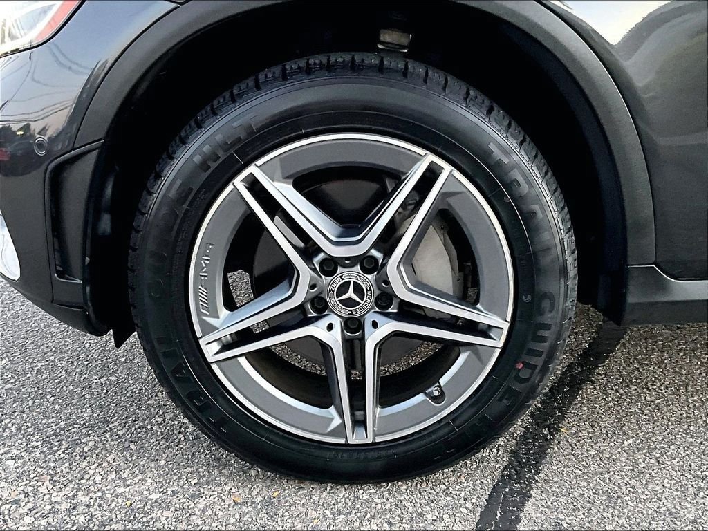 Used 2021 Mercedes-Benz GLC 300 4MATIC image 7