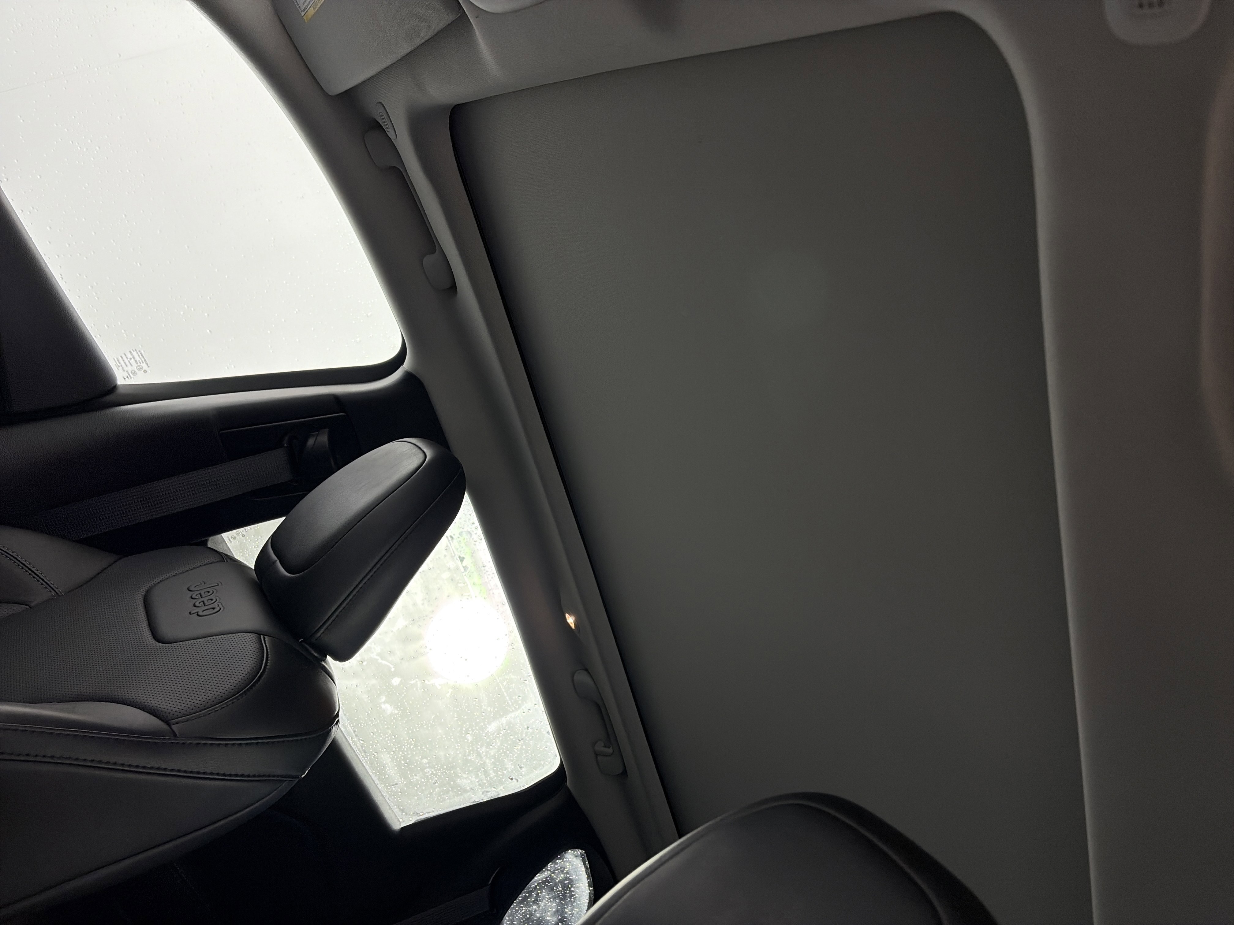 Used 2022 Jeep Cherokee Limited image 20