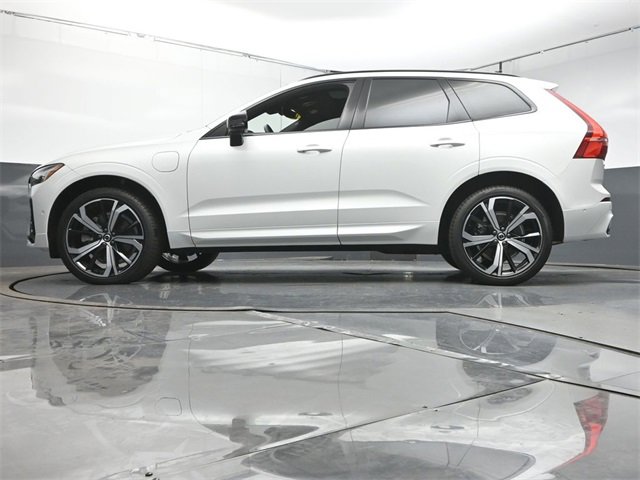 Used 2025 Volvo XC60 T8 Ultra w/ Protection Package Premier image 36