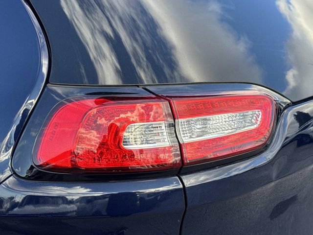 Used 2016 Jeep Cherokee Limited image 9