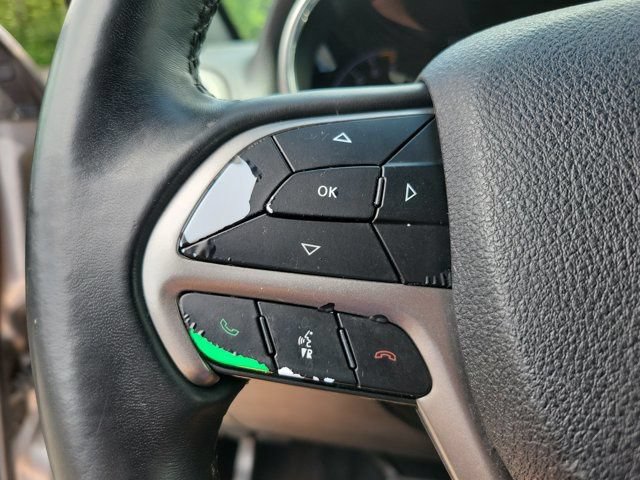 Used 2018 Jeep Grand Cherokee Laredo RWD image 21