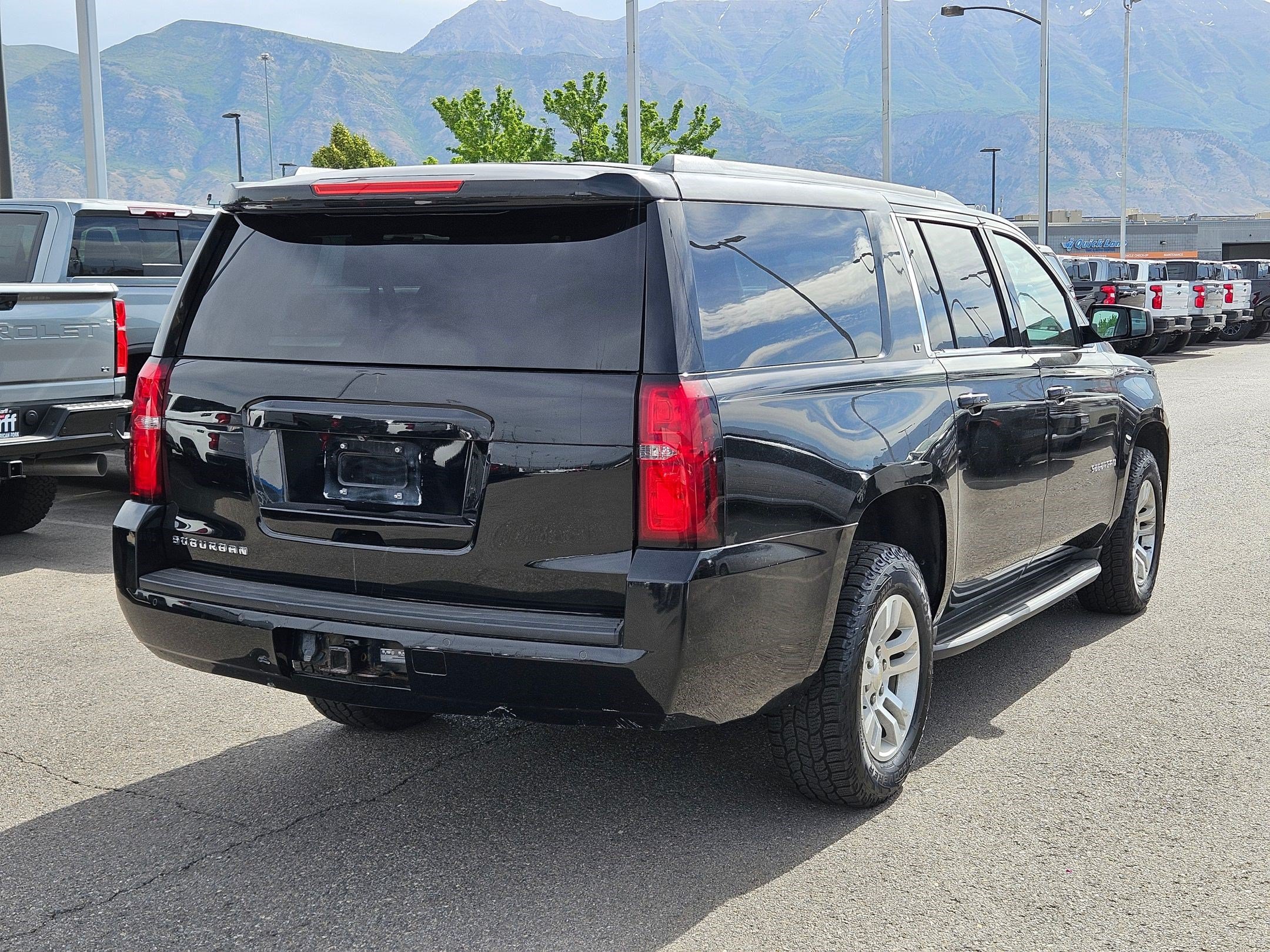Used 2015 Chevrolet Suburban LT AWD/4WD image 3