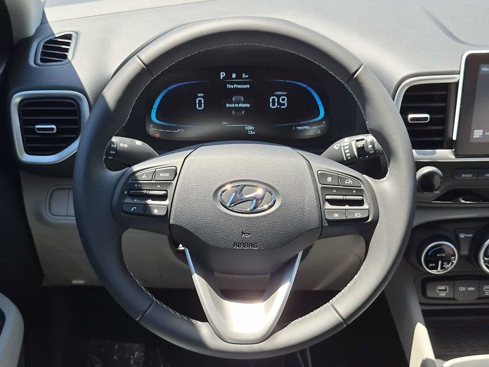 New 2026 Hyundai Venue SEL FWD image 22