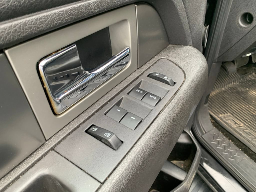 Used 2014 Ford F150 FX4 w/ Equipment Group 402A Luxury AWD/4WD image 35