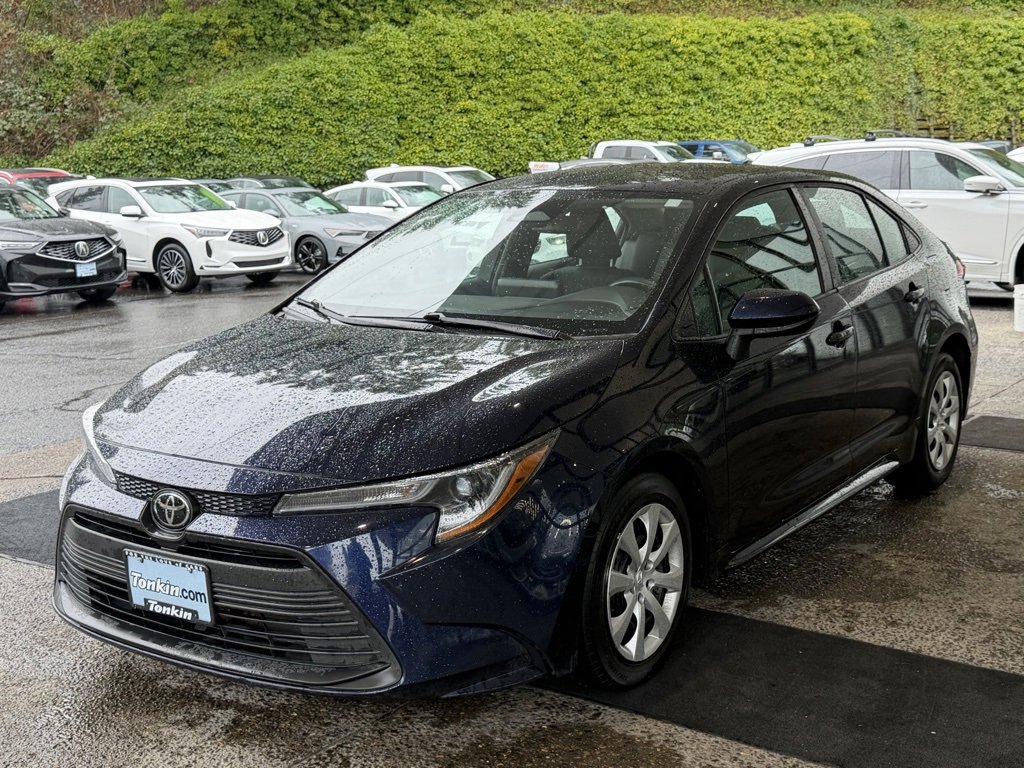 Used 2024 Toyota Corolla LE image 4