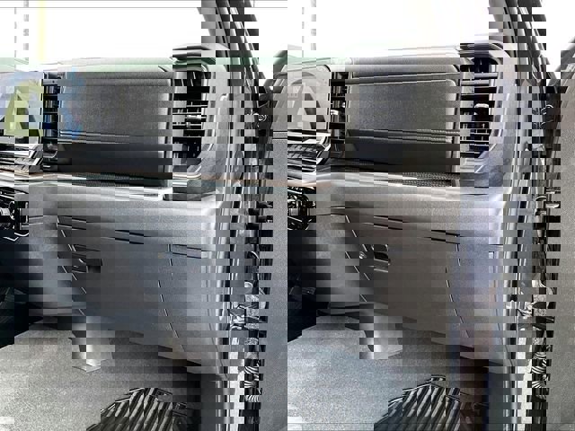 Used 2023 Chevrolet Silverado 1500 LT image 13