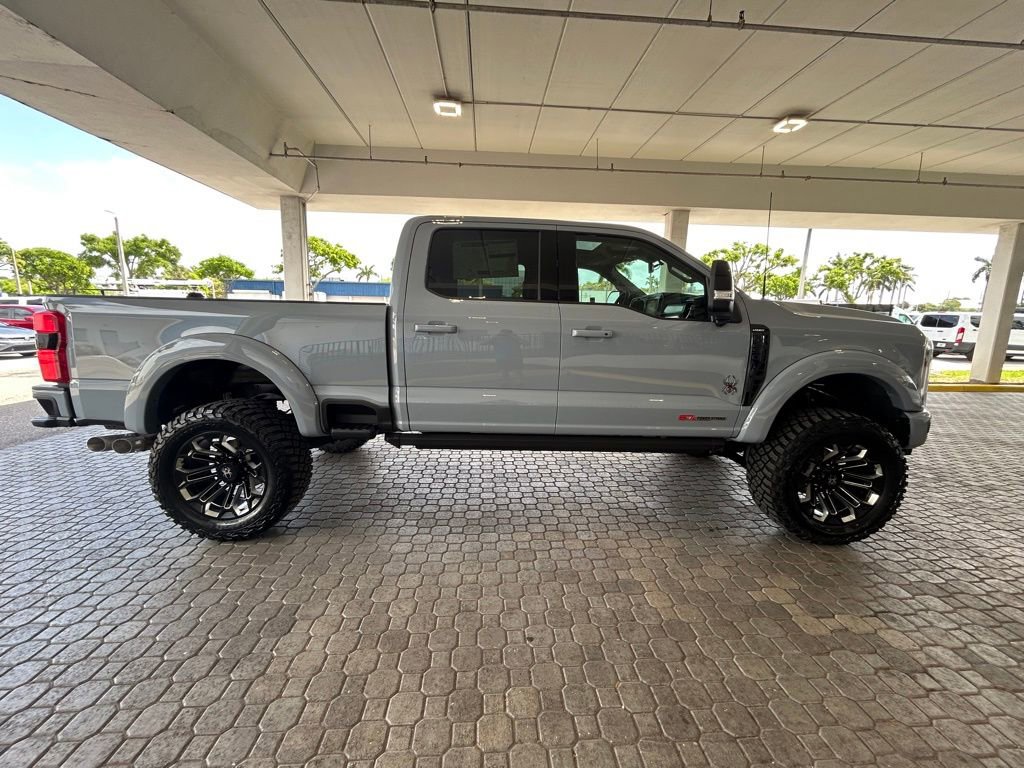 New 2026 Ford F250 Lariat w/ Black Appearance Package video 3