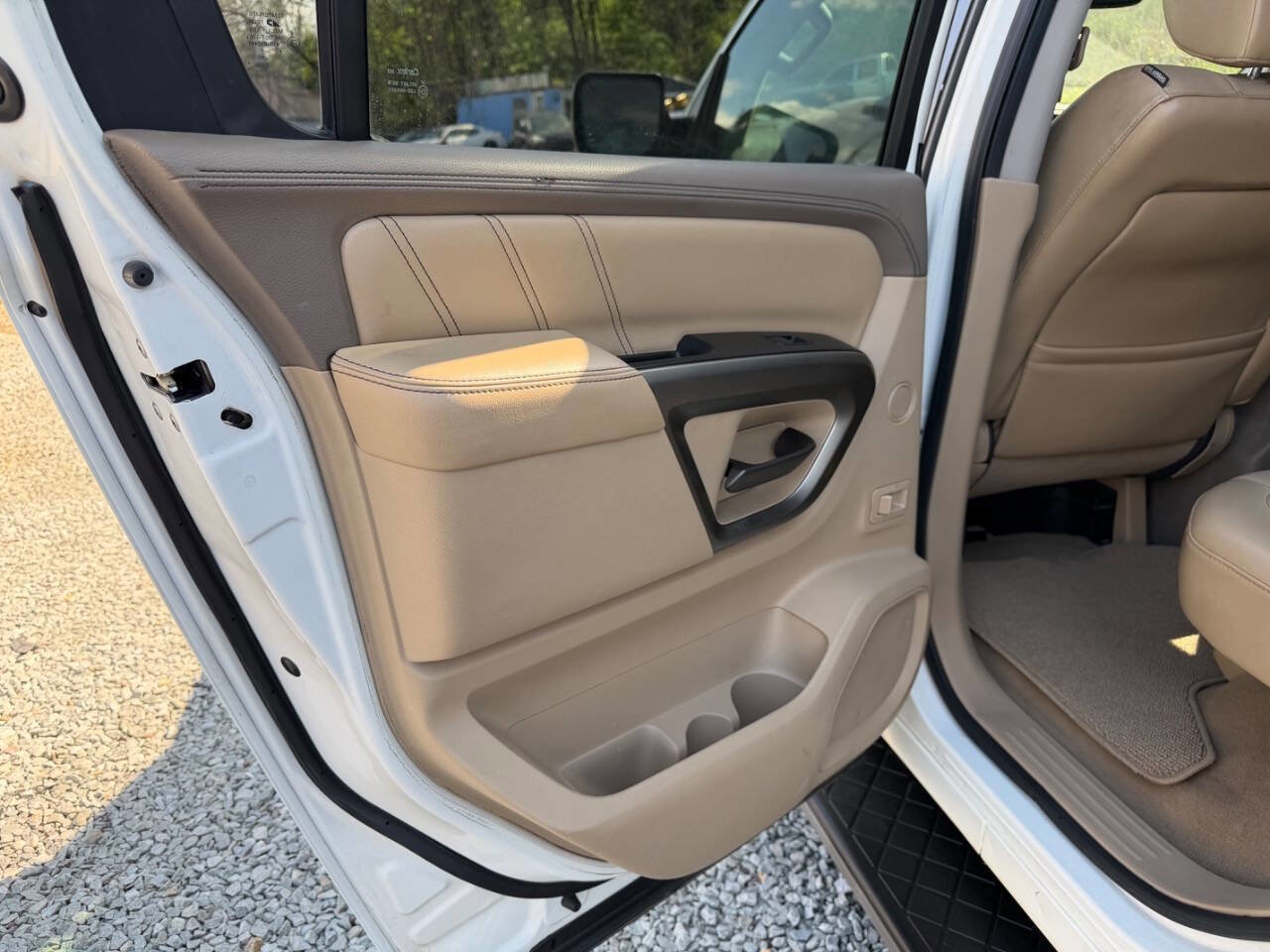 Used 2015 Nissan Armada Platinum w/ 2nd Row Captain Seat Package AWD/4WD image 13