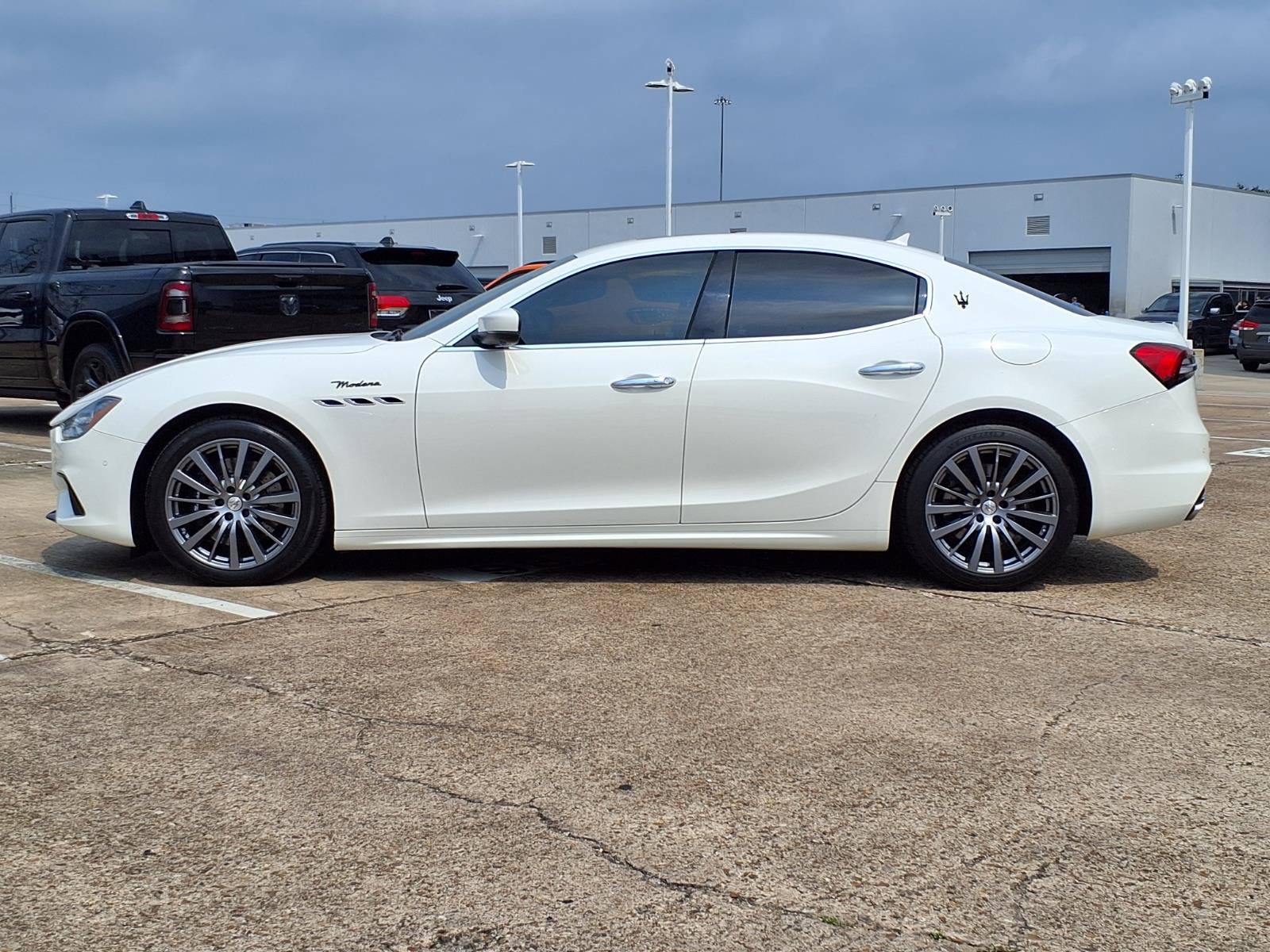 Used 2022 Maserati Ghibli Modena RWD image 25