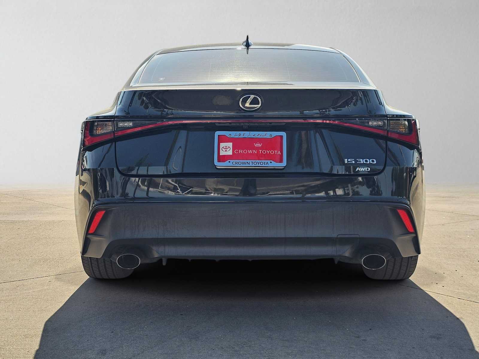 Used 2022 Lexus IS 300 AWD image 4