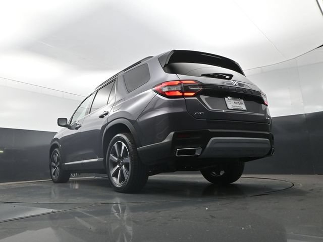 Used 2023 Honda Pilot Elite image 23