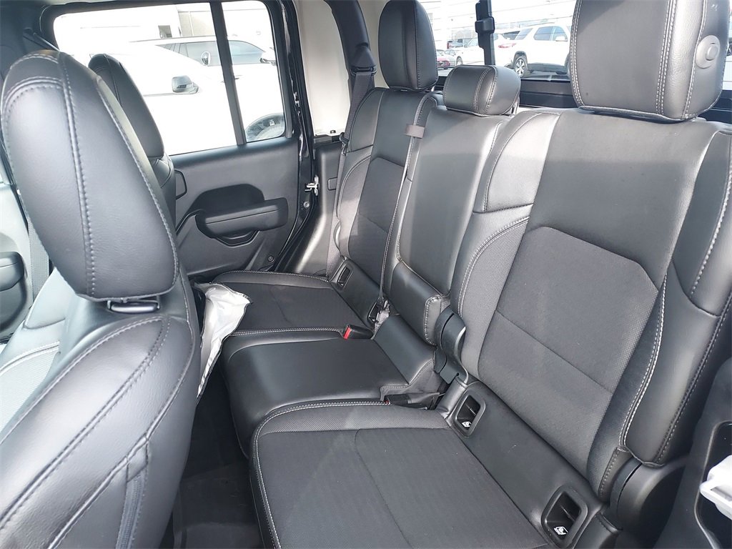 Used 2023 Jeep Gladiator Sport image 27