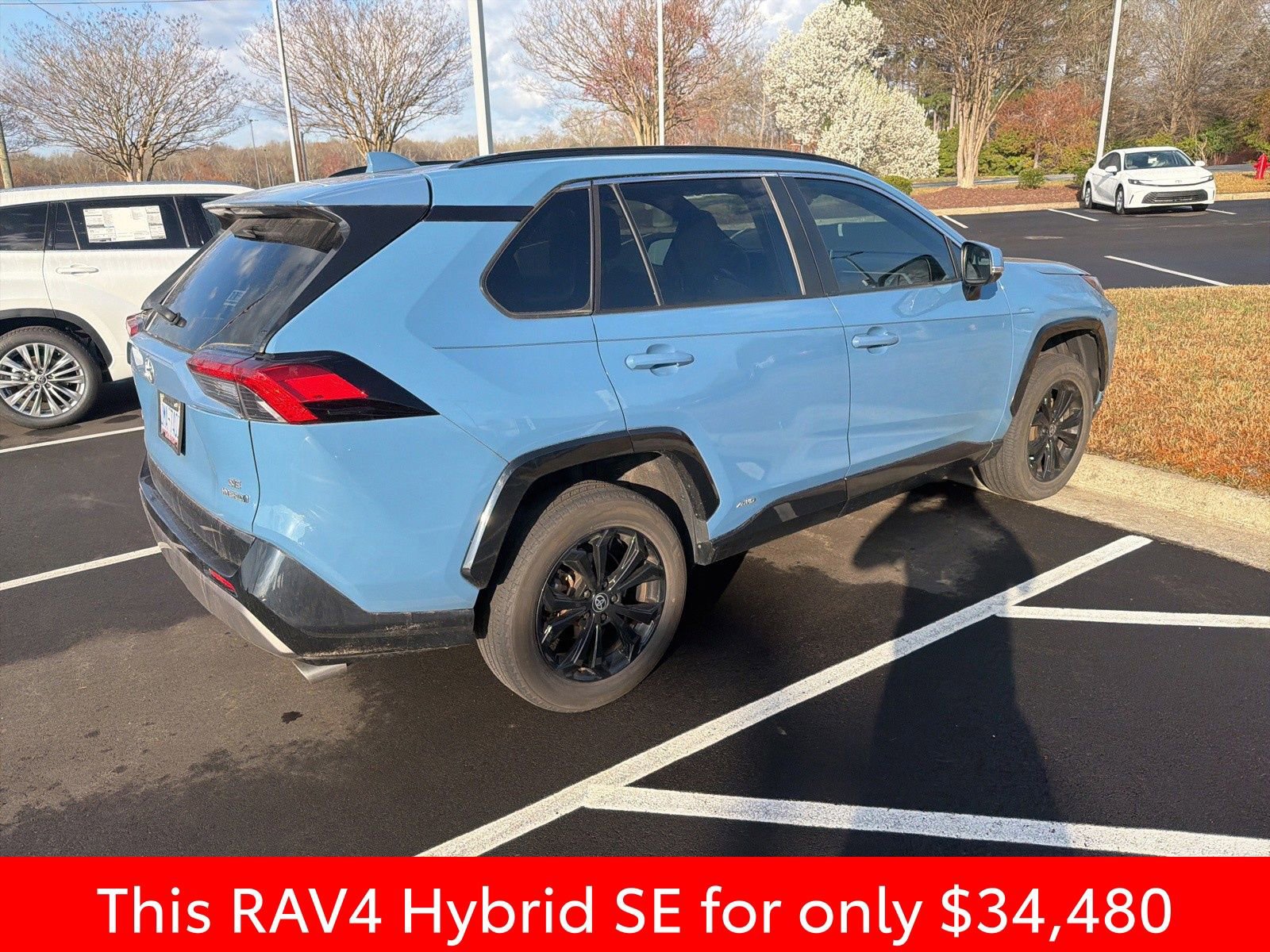 Used 2023 Toyota RAV4 SE w/ Convenience Package AWD/4WD image 15