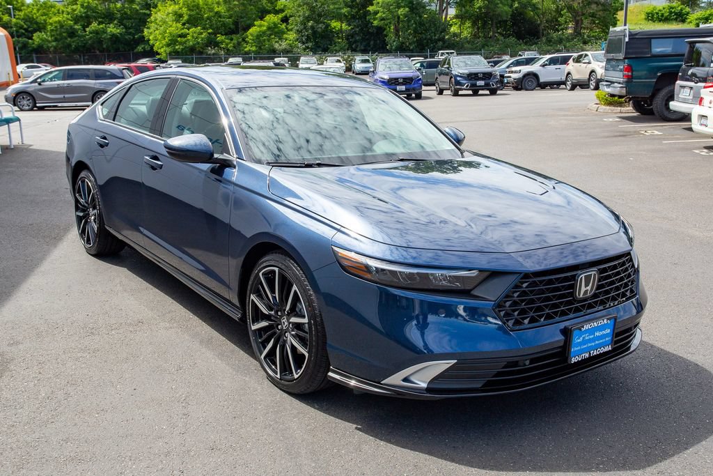 New 2026 Honda Accord Touring image 4