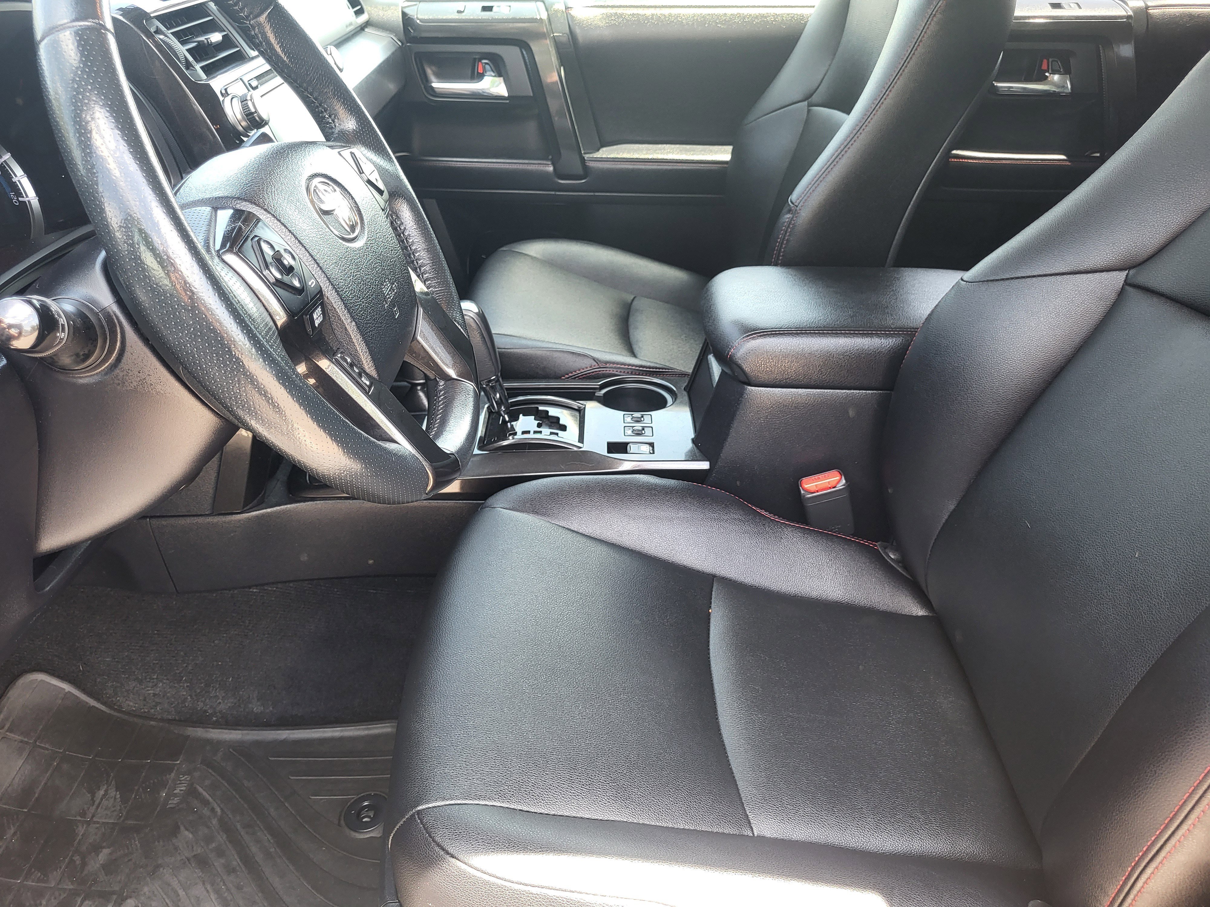 Used 2016 Toyota 4Runner Trail Premium w/ Convenience Package AWD/4WD image 10