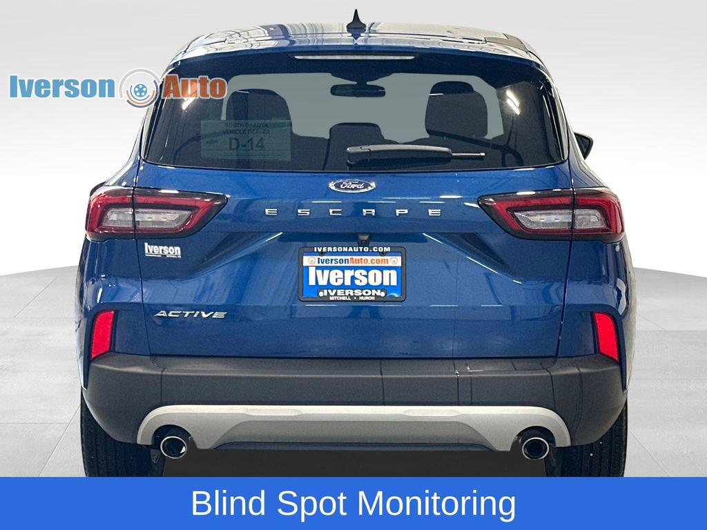 Used 2023 Ford Escape Active w/ Cold Weather Package FWD image 8