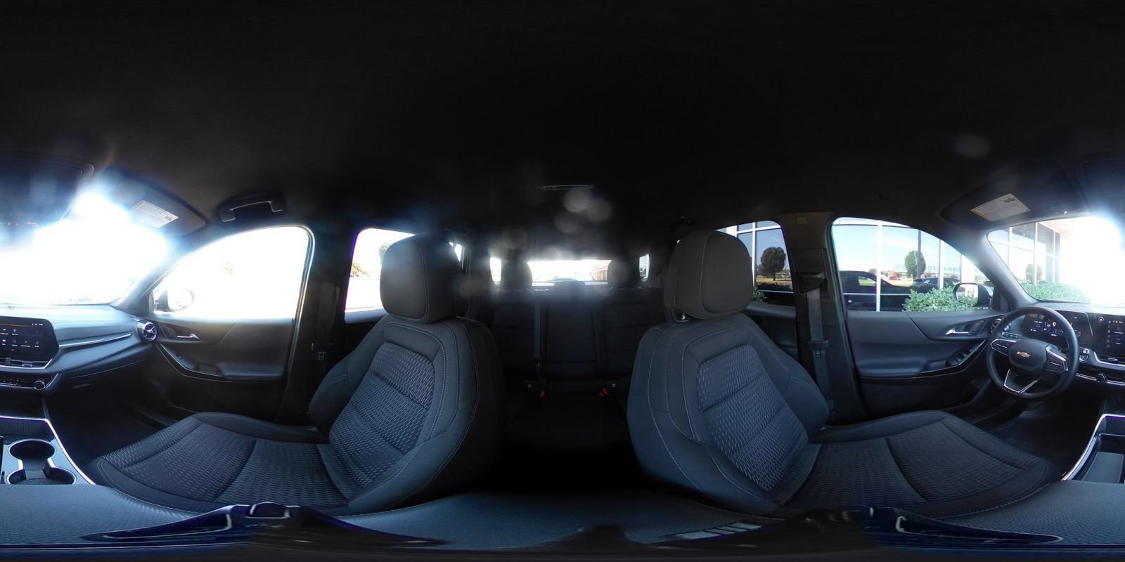 Used 2025 Chevrolet Equinox LT FWD image 42
