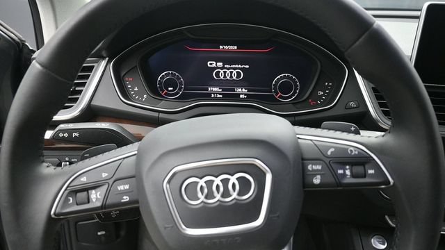 Used 2019 Audi Q5 2.0T Premium Plus AWD/4WD image 10