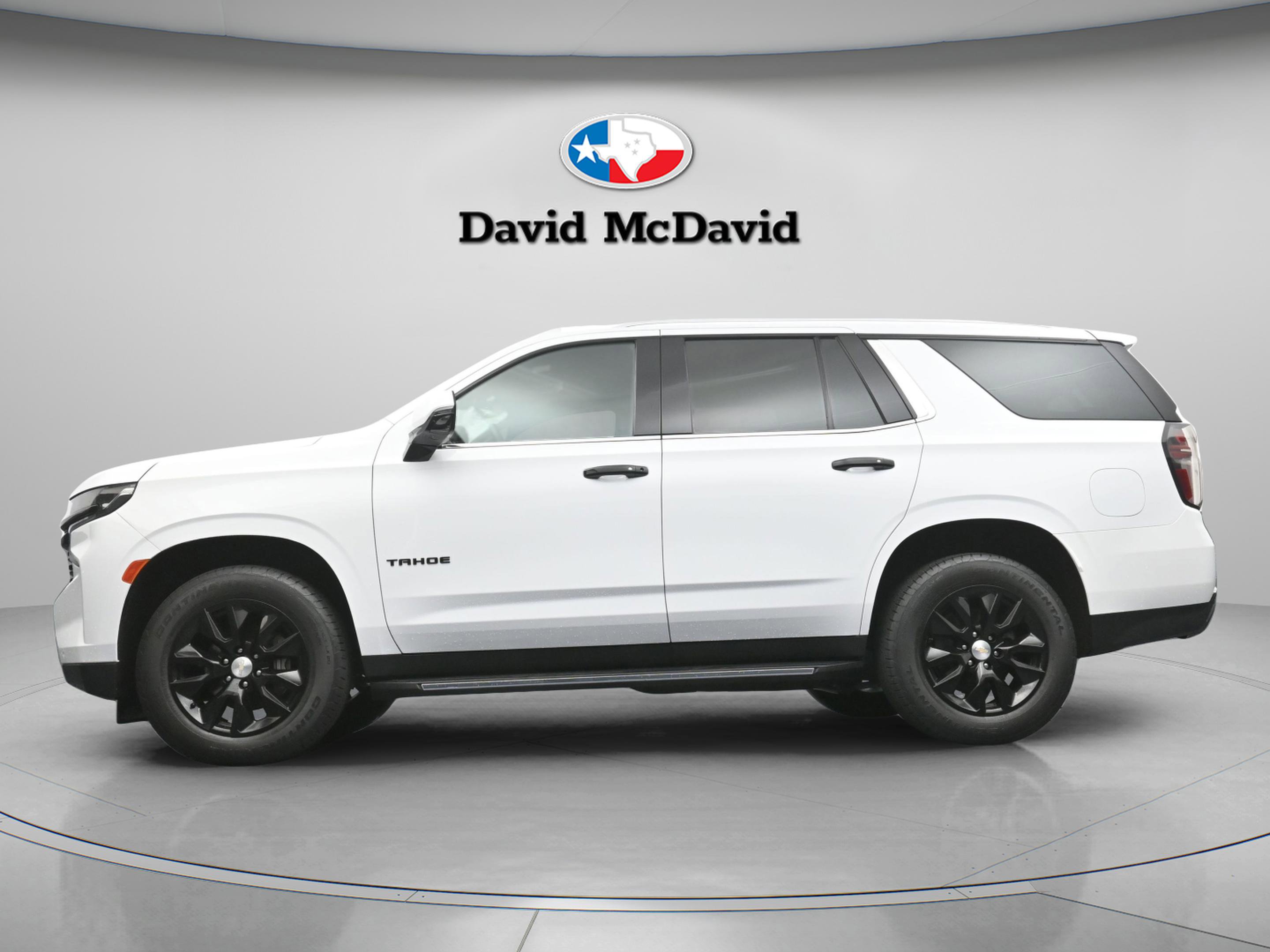 Used 2023 Chevrolet Tahoe LT w/ Luxury Package AWD/4WD image 32