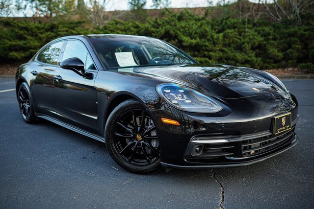 Used 2018 Porsche Panamera 4 image 15