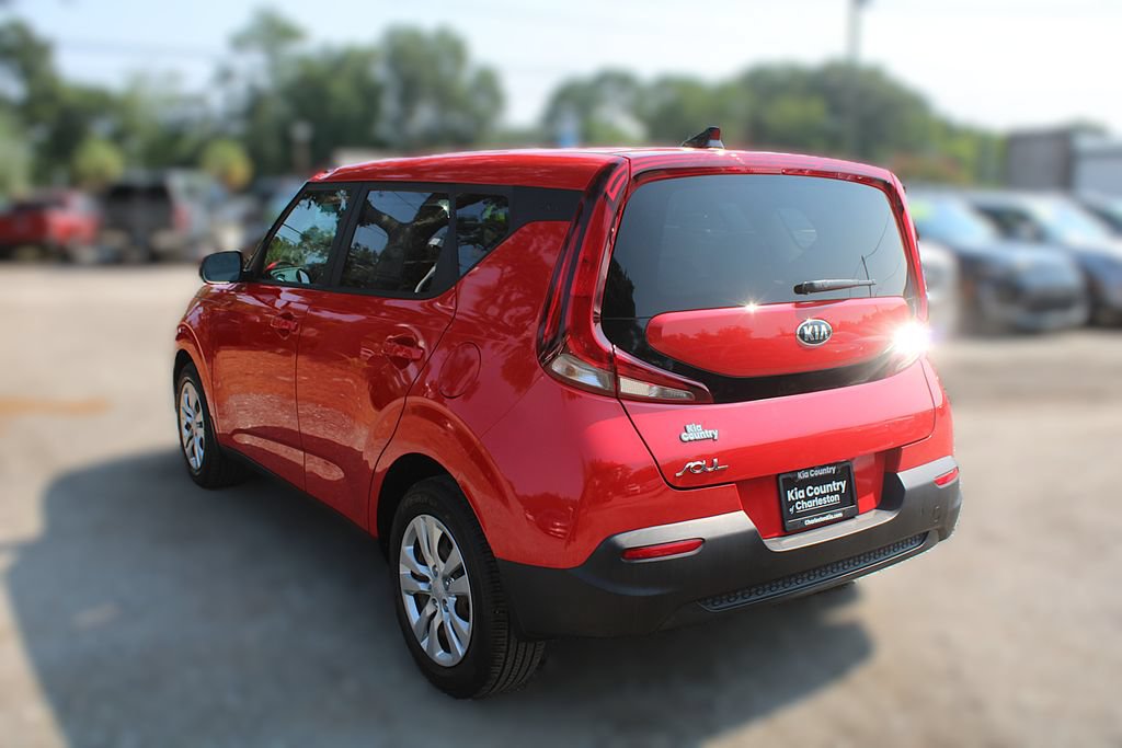 Certified 2021 Kia Soul LX FWD image 11