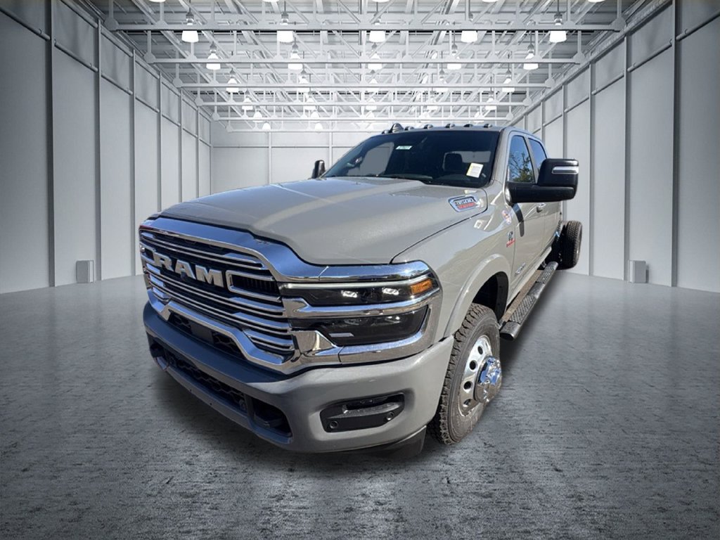 New 2027 RAM 3500 Big Horn w/ Laramie Trim Package AWD/4WD image 6