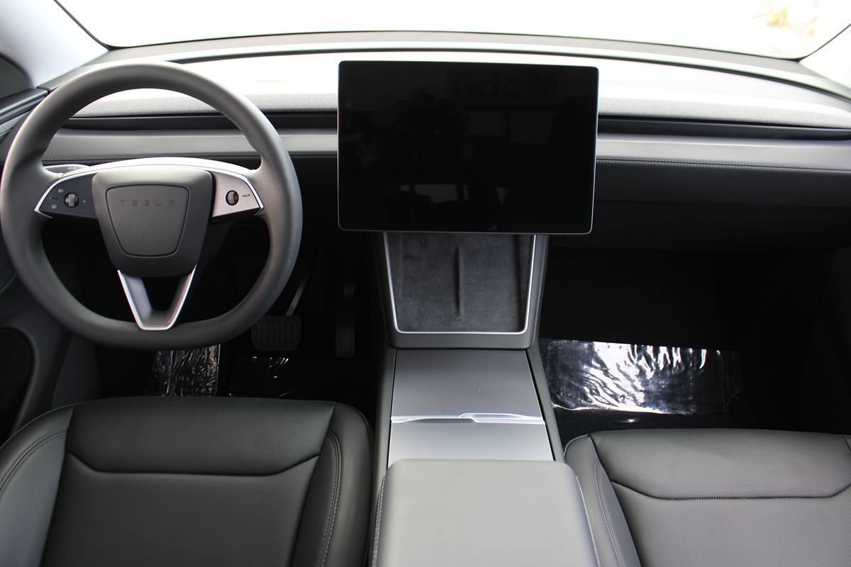 Used 2026 Tesla Model Y Long Range AWD/4WD image 12
