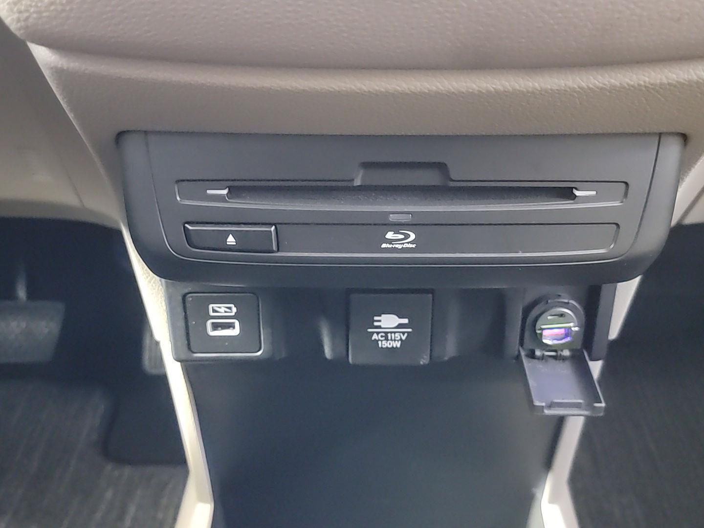 Certified 2022 Honda Odyssey Touring image 34