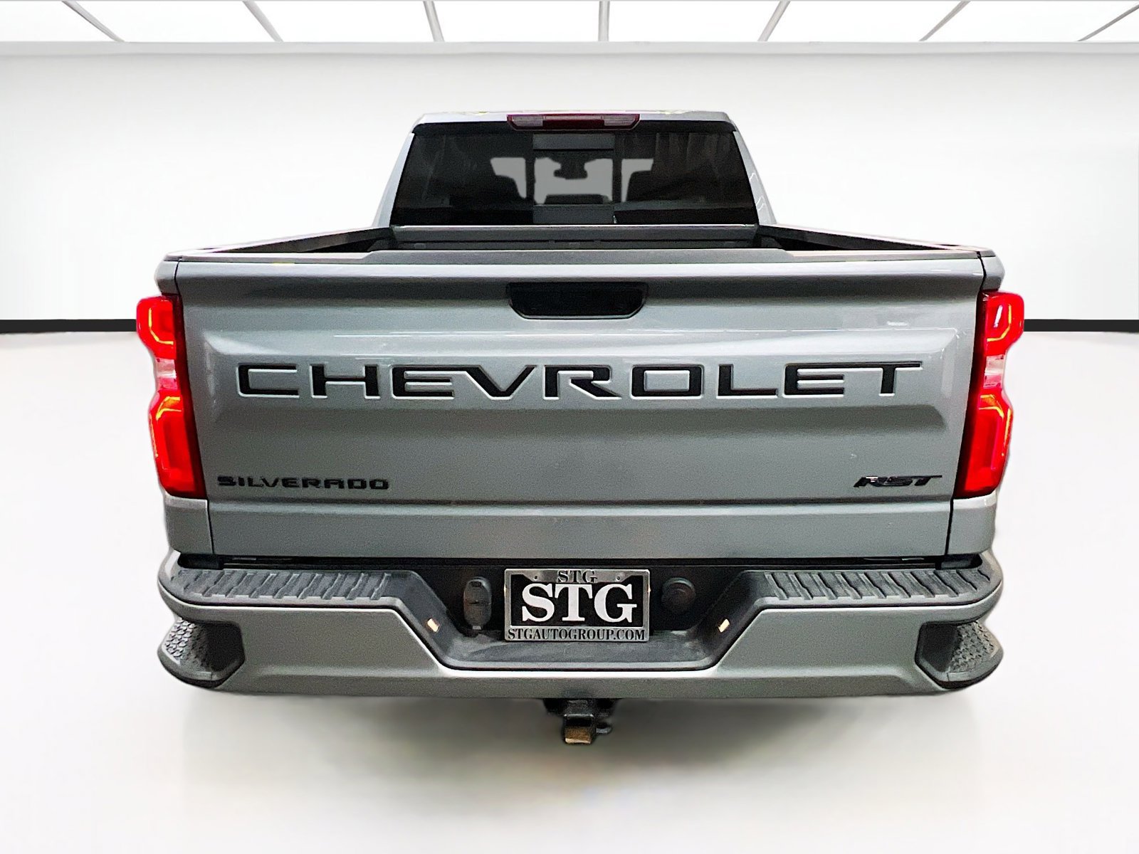 Used 2025 Chevrolet Silverado 1500 RST w/ Convenience Package II AWD/4WD image 5