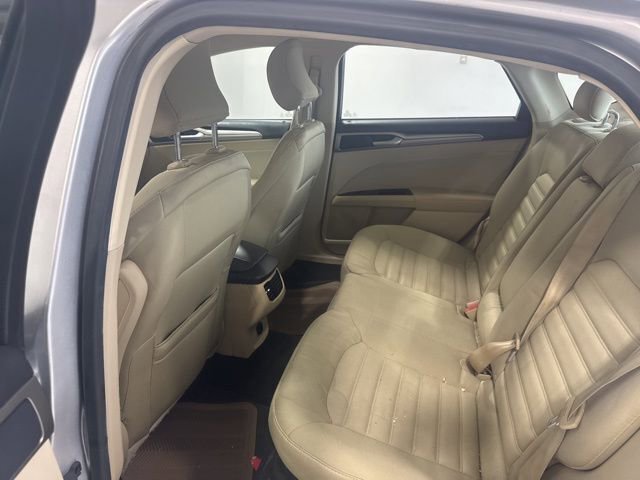 Used 2015 Ford Fusion SE image 17
