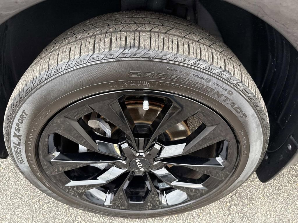 Used 2023 Kia Sorento SX image 10