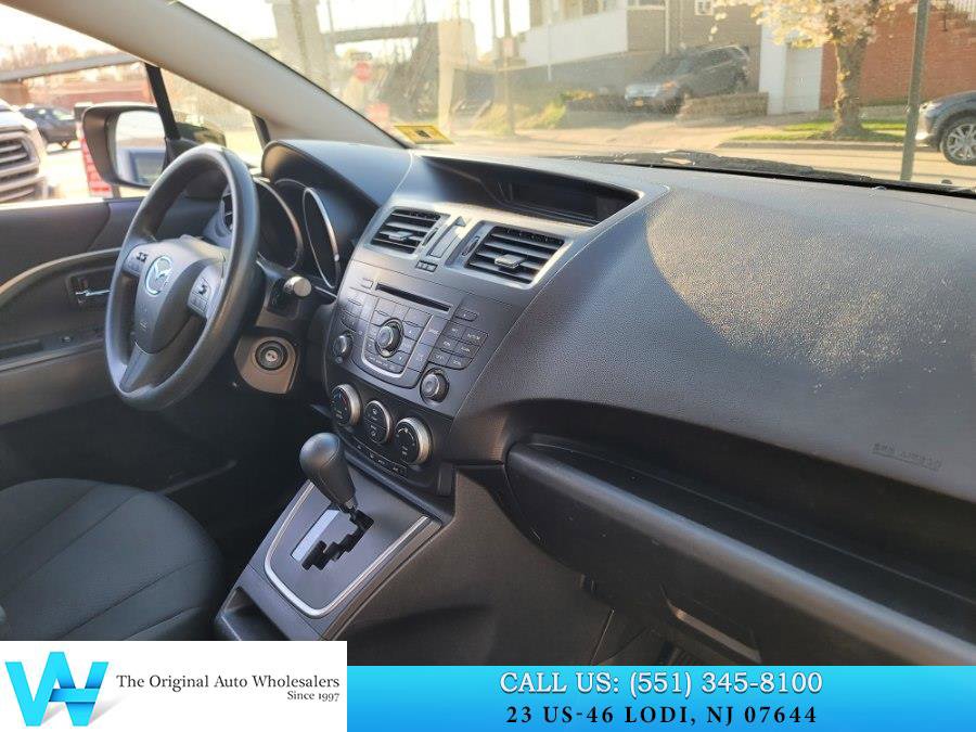 Used 2015 MAZDA MAZDA5 Sport FWD image 18