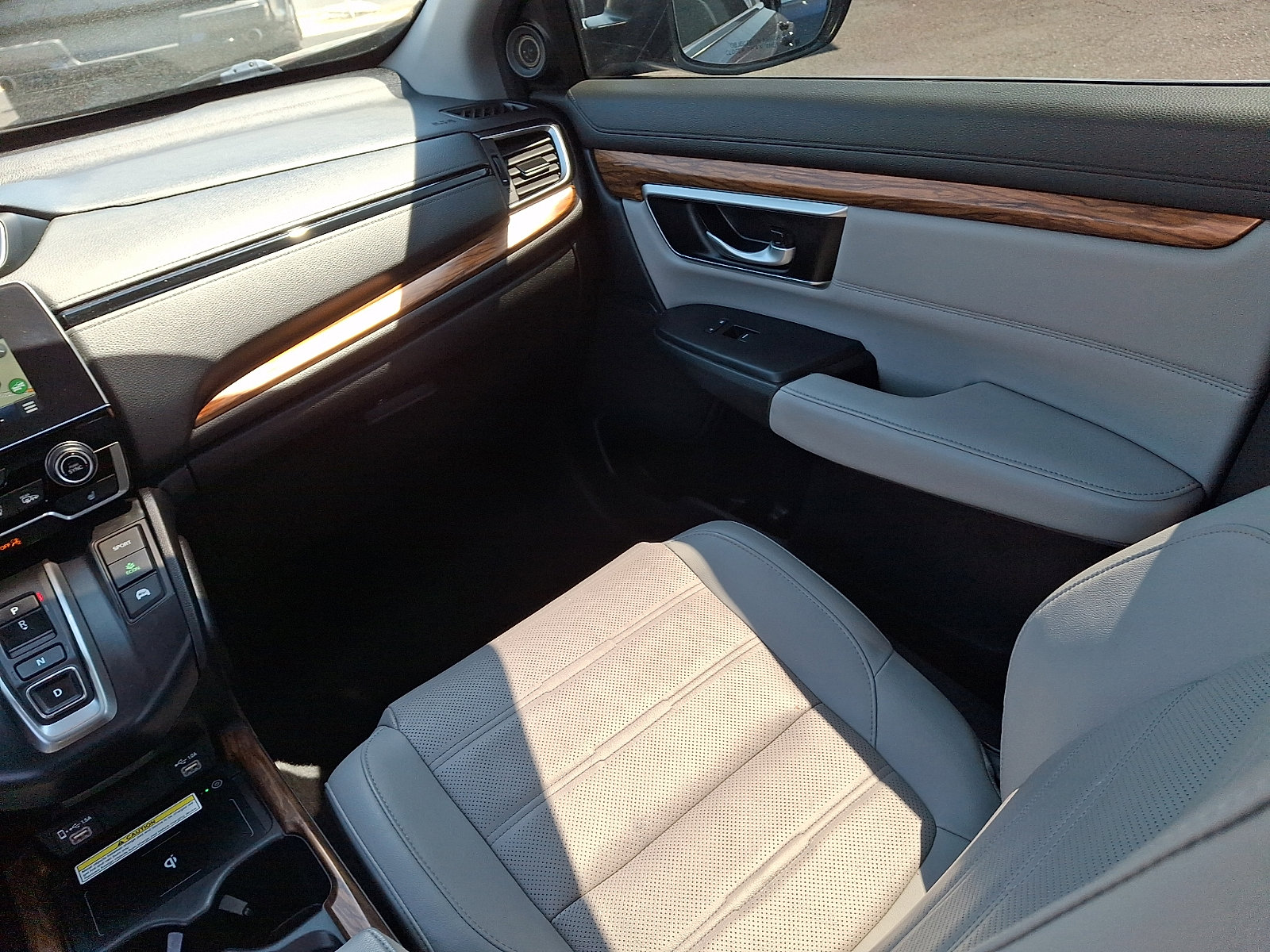 Used 2022 Honda CR-V Touring image 12