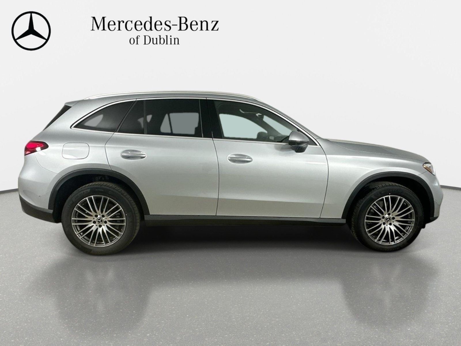 Used 2026 Mercedes-Benz GLC 300 4MATIC image 4