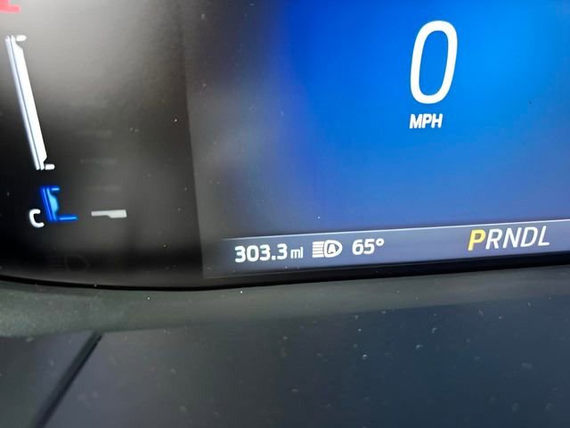 Used 2024 Ford Escape ST-Line w/ Equipment Group 301A FWD image 17