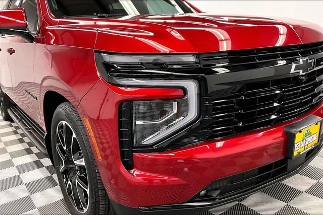 Used 2026 Chevrolet Suburban RST w/ RST Capability Package AWD/4WD image 37