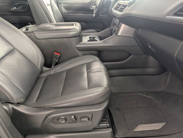 Used 2023 Chevrolet Suburban RST w/ Sport Performance Package AWD/4WD image 35