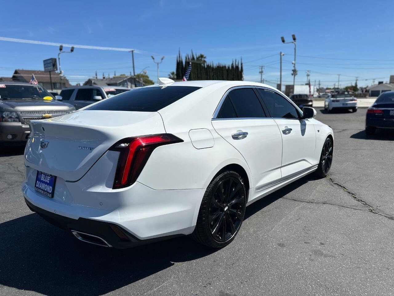 Used 2023 Cadillac CT4 Luxury RWD image 6