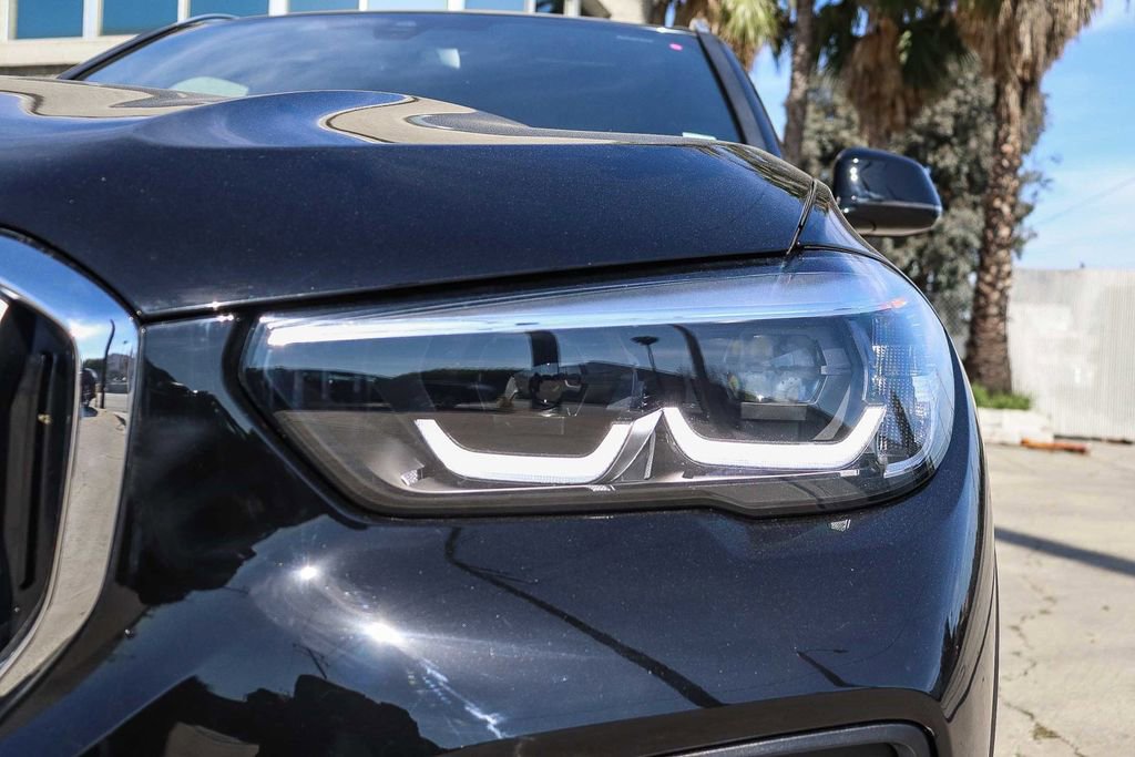 Used 2023 BMW X5 sDrive40i w/ Parking Assistance Package image 9