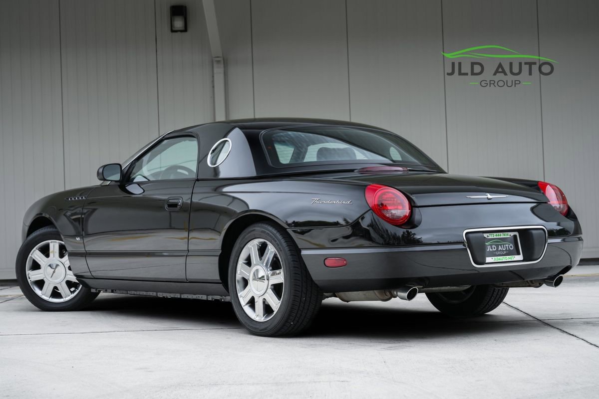 Used 2004 Ford Thunderbird Premium image 12