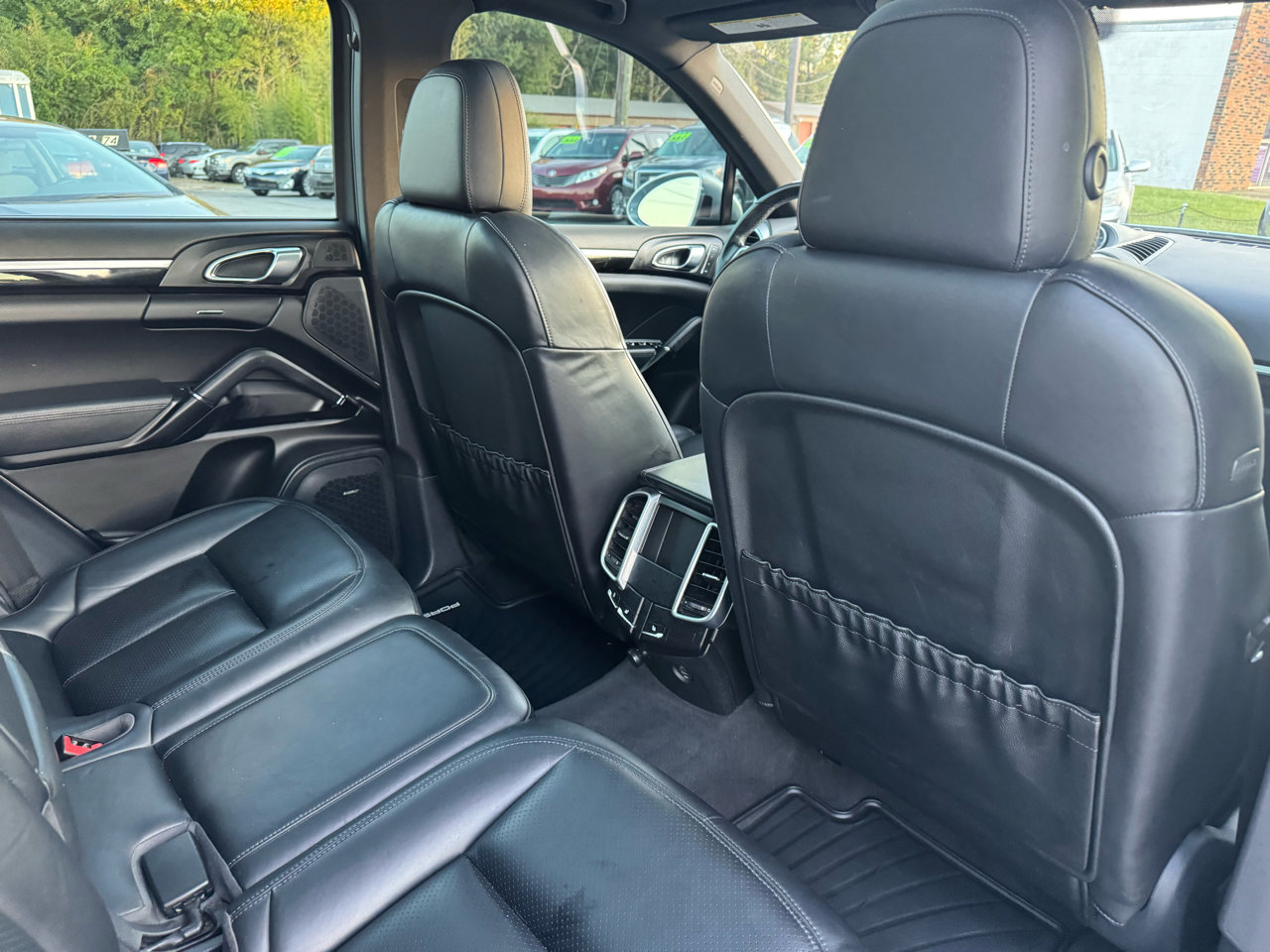 Used 2018 Porsche Cayenne image 13