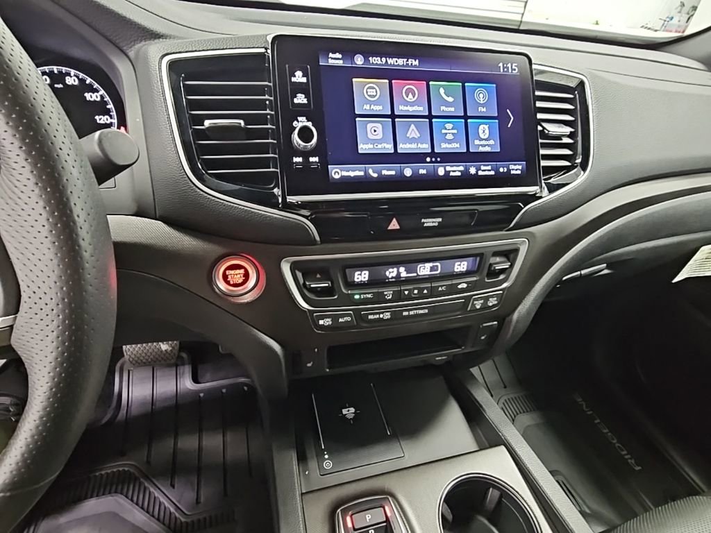 Used 2025 Honda Ridgeline TrailSport image 13